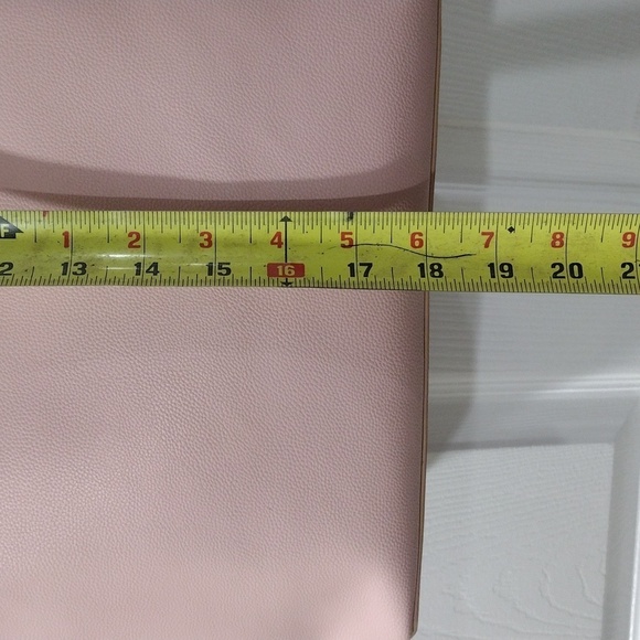 Samantha Thavasa Deluxe Blush Pink Leather Shoulder Bag – Elegant & Like New - Picture 8 of 13